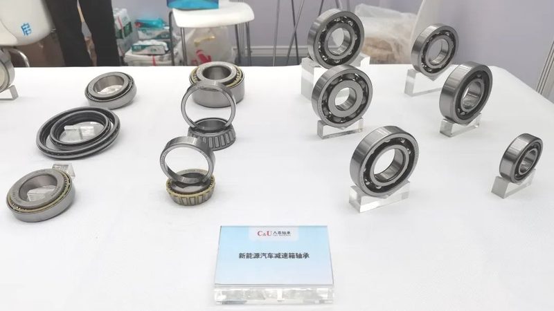 东莞圆锥滚子轴承定做：非标型号的选型要点**